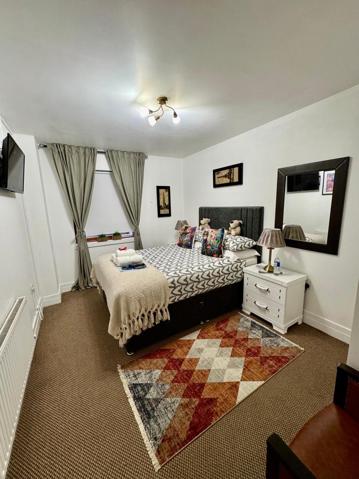 Loughview Bed & Breakfast เบลฟาสต์ ภายนอก รูปภาพ