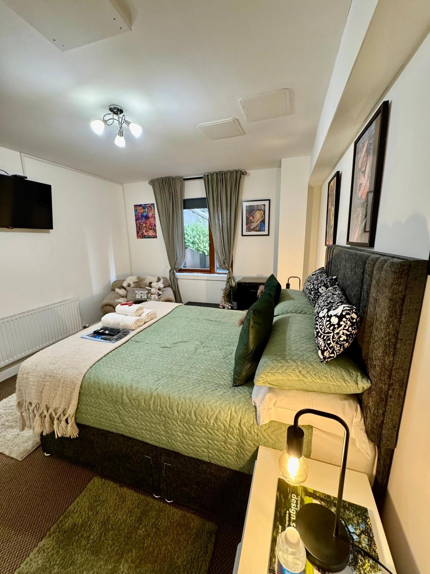 Loughview Bed & Breakfast เบลฟาสต์ ภายนอก รูปภาพ